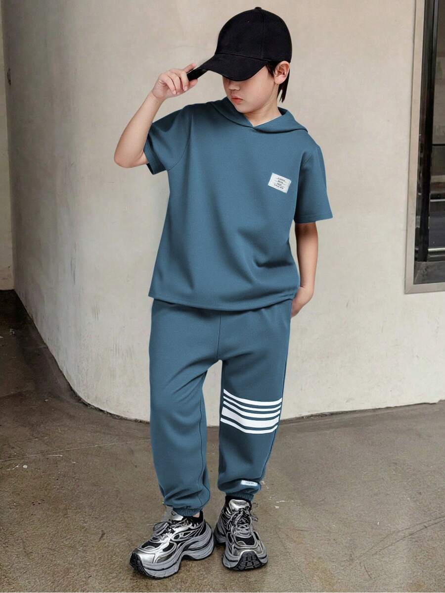 SHEIN Genkimix Kids Set Aus 2 Stück Tween Jungen Hoodie Mit Briefpatch Und Sporthosen Outfits