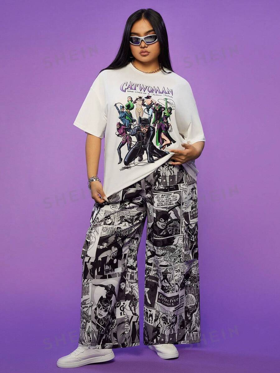CATWOMAN X SHEIN Traje de talla grande con diseños grandes, camisetas holgadas, mono estampado, pantalones de pierna ancha, bolsillos grandes, estilo cómics estadounidenses, adecuado para ir de compras, blanco, traje de dos piezas CATWOMAN X