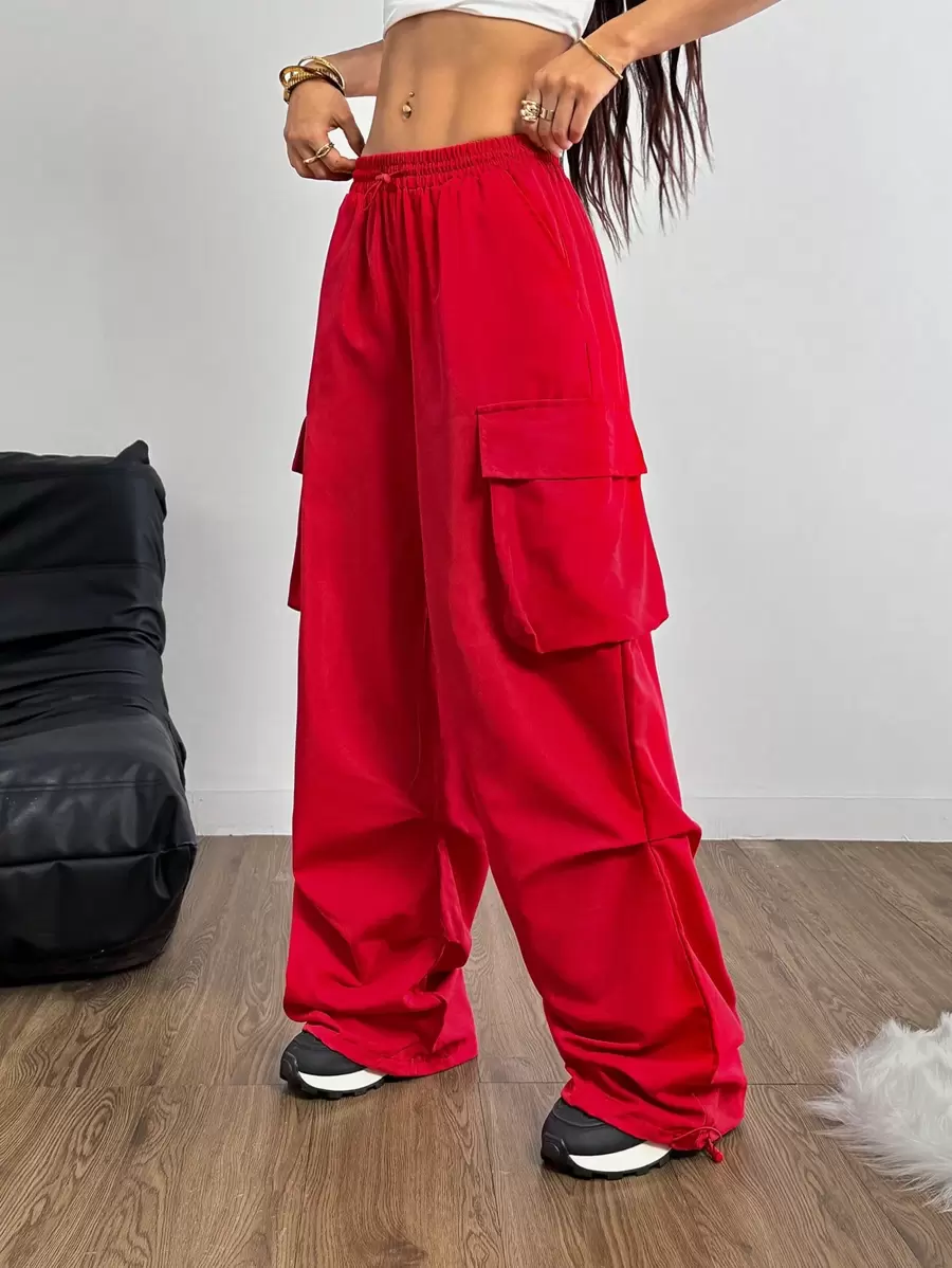 Coolane Pantalones cargo con bolsillo de solapa rojo, cordón en la cintura