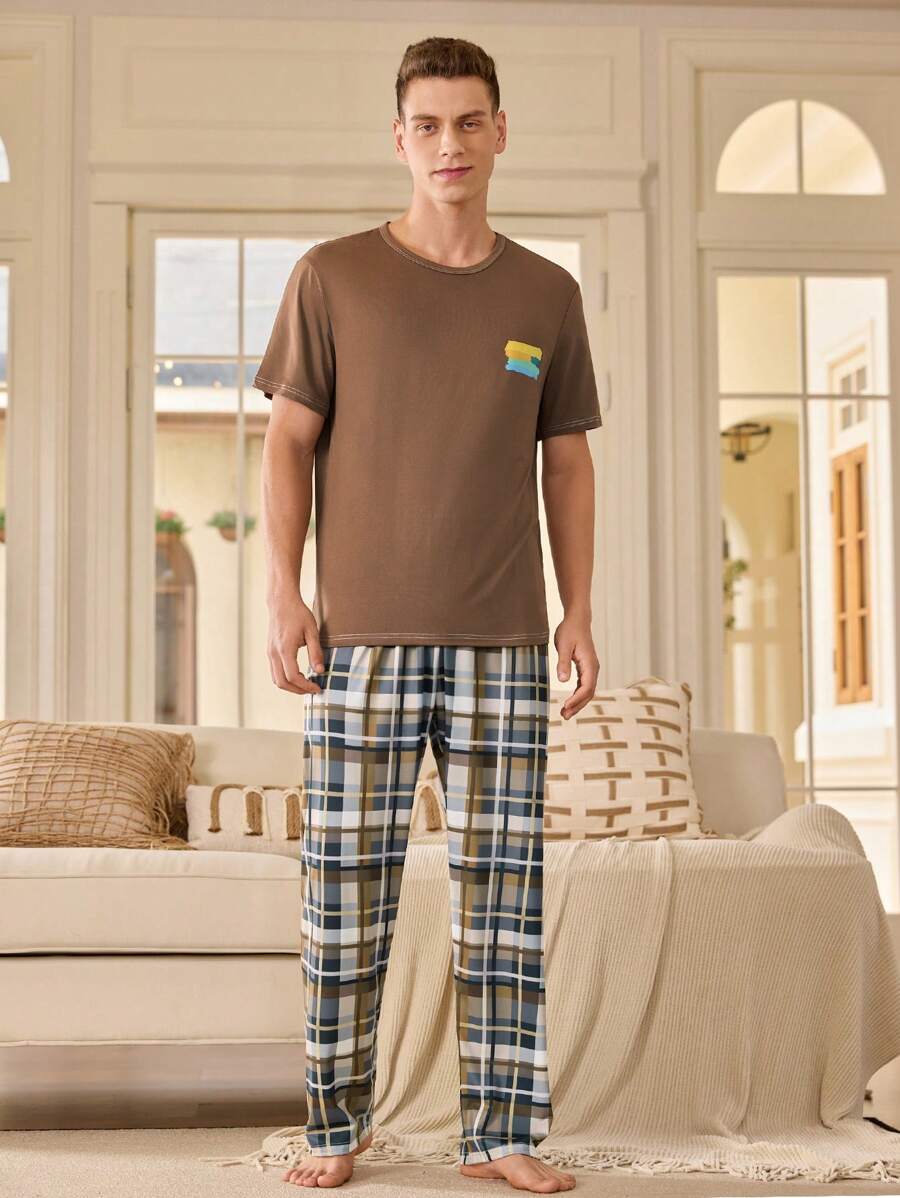 Manfinity Underwear&Sleepwear Basics Conjunto casual en casa de camiseta de cuello redondo de manga corta y pantalón a cuadros para hombre