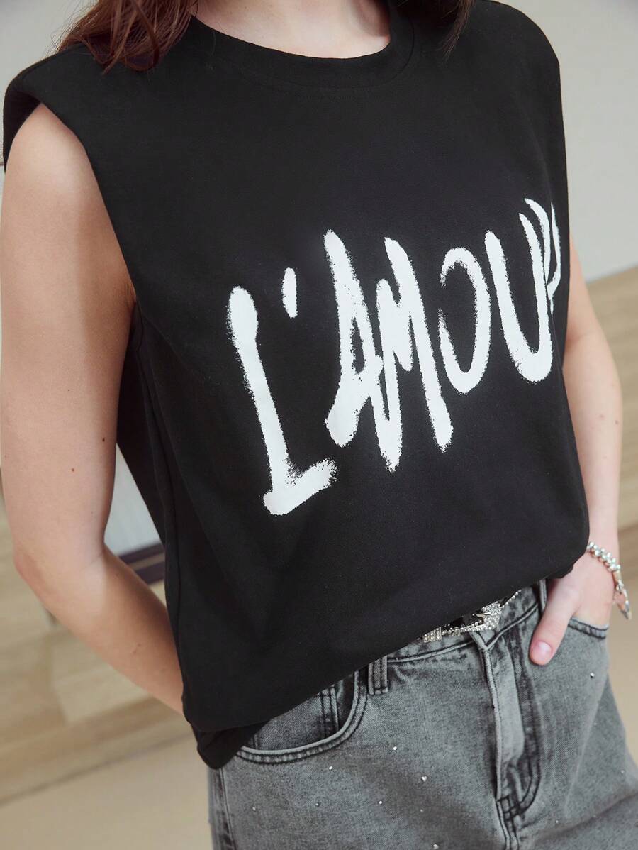 MOTF STUDIO LETTER GRAPHIC BOXY T-SHIRT