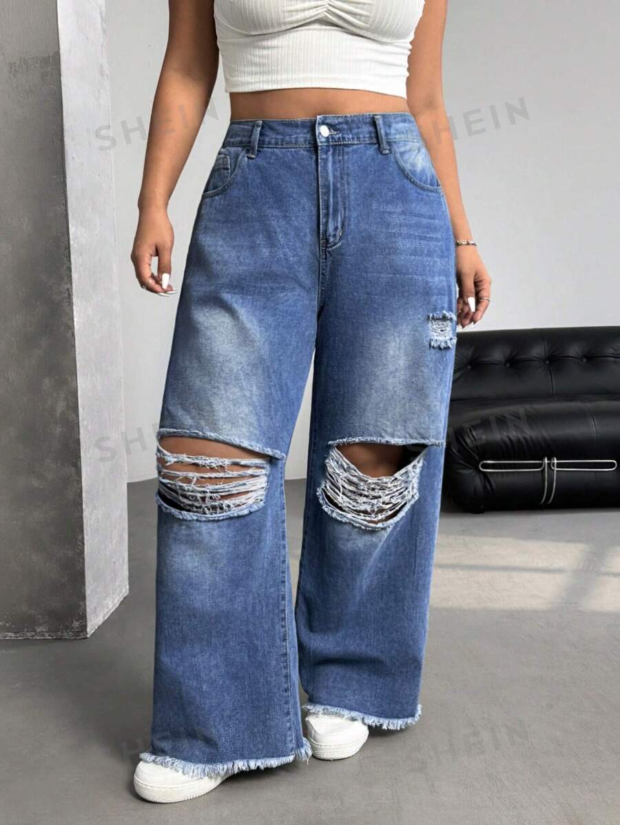 SHEIN Essnce Jeans de mujer talla grande desgastados, moda minimalista adecuada para el verano