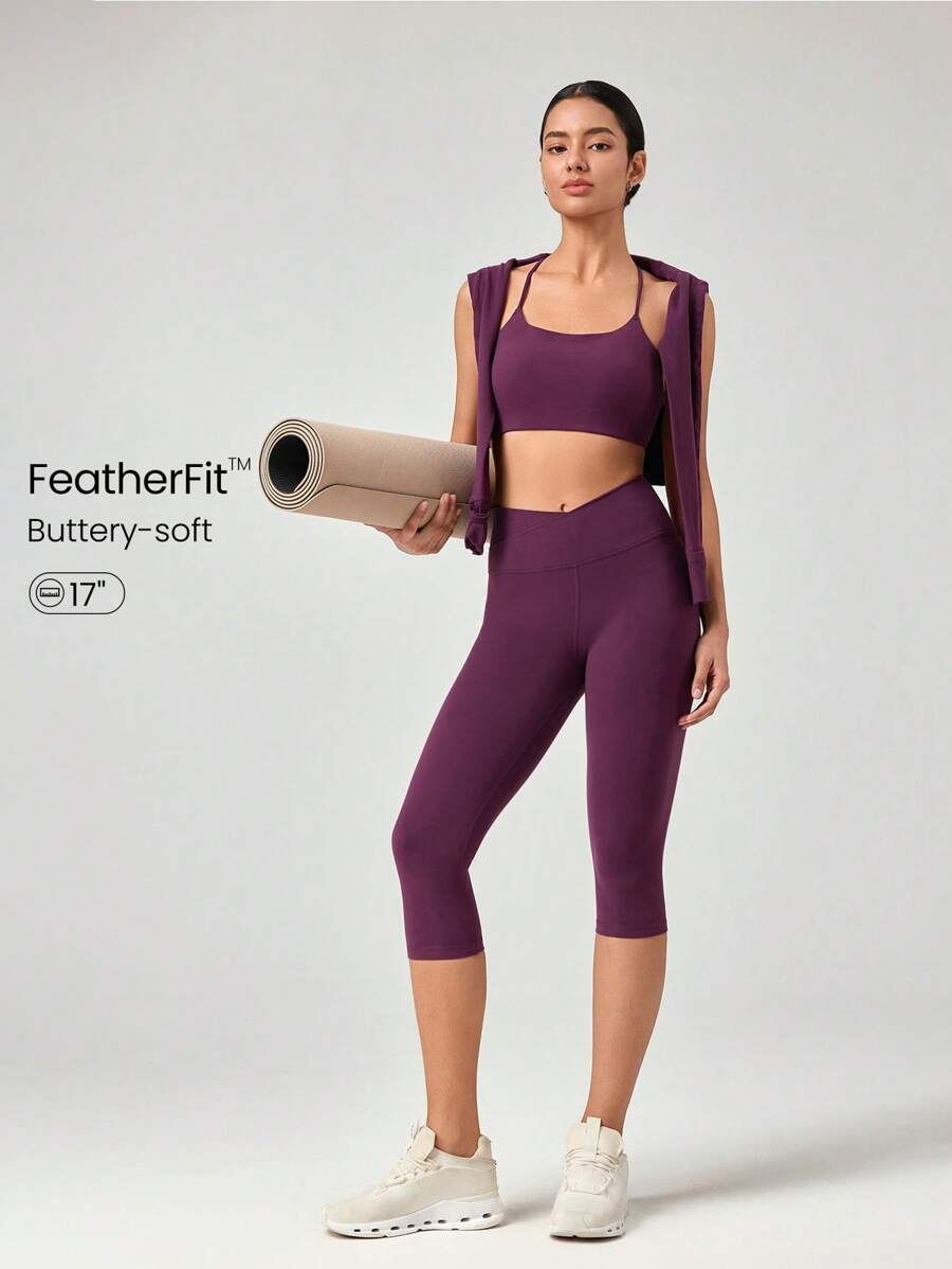GLOWMODE 17" FeatherFit™ Crossover Waist Front Special Seam Cutie Capri Leggings Low Impact Yoga Studio Daily