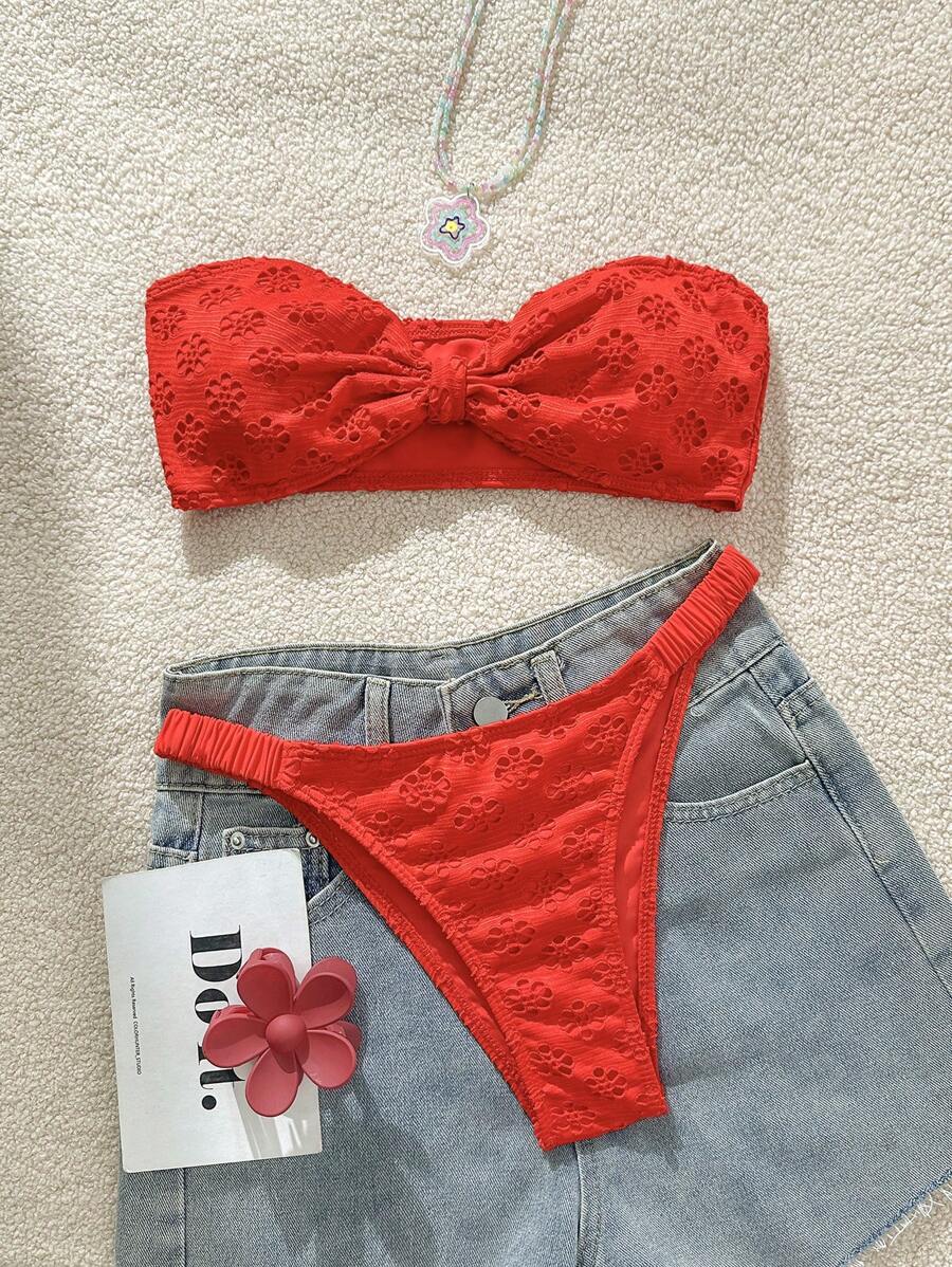 SHEIN Swim Bikini da donna monocolore con ricamo traforato, adatto per vacanze in spiaggia