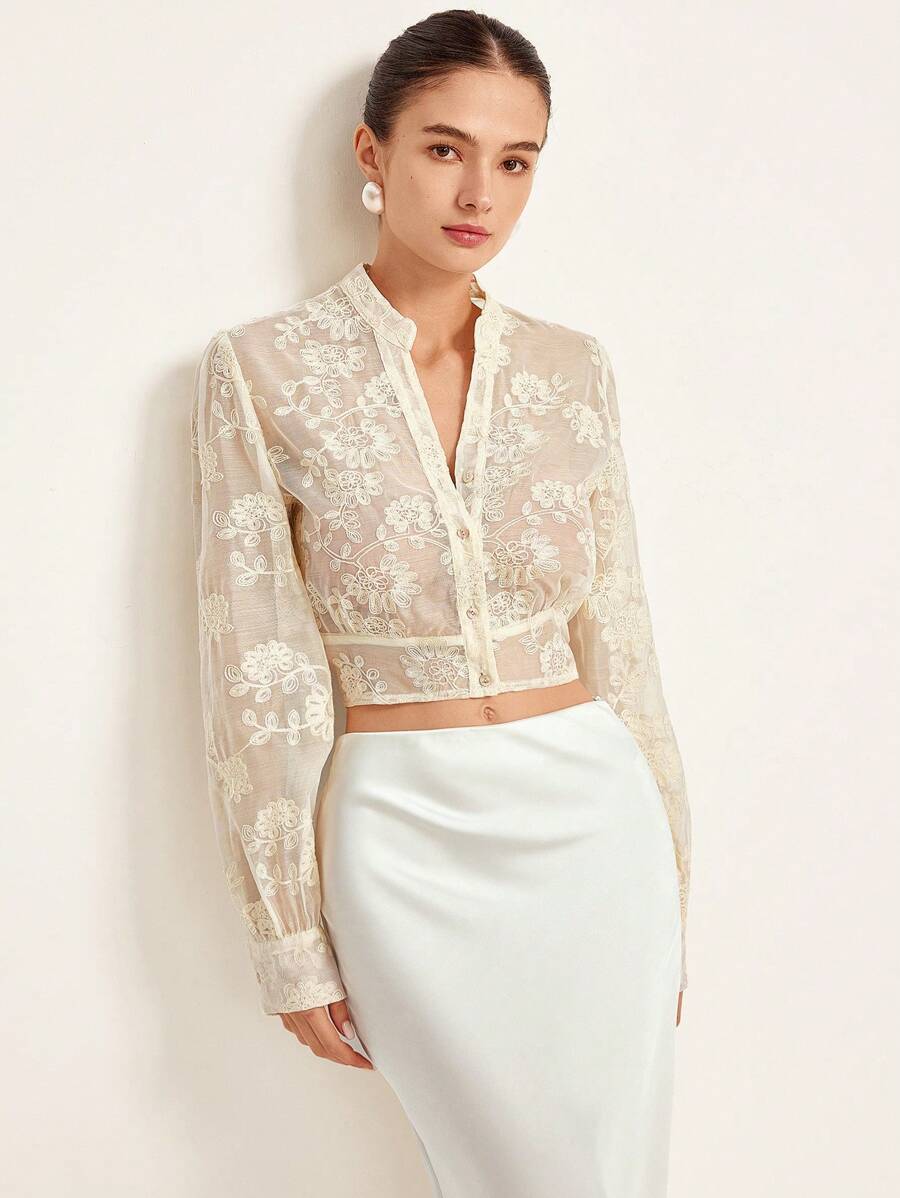 Aveloria Rosie Elegante blusa de dama de manga larga con escote en V, abotonada, de tela transparente bordada, elegante para citas, bodas y el Día de San Valentín