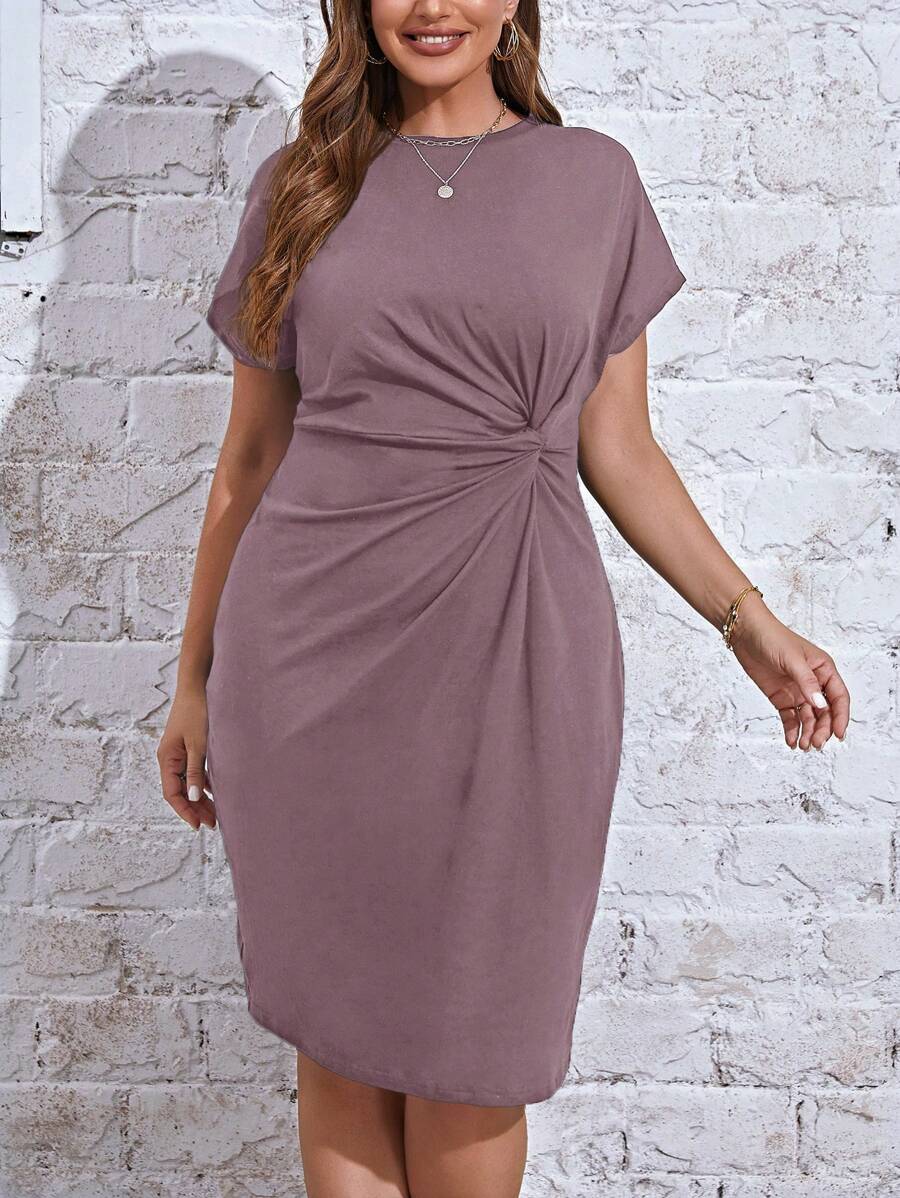 SHEIN Essnce Plus Size Plain Short Sleeve Round Neck Casual Dress, Suitable For Summer