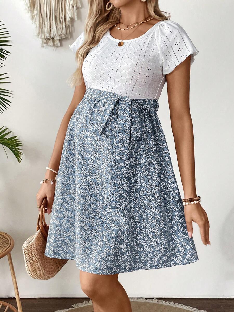SHEIN Boho Blue And White Ditsy Floral Maternity Dress With Scoop Neck And Cap Sleeves For A Chic Summer Look
