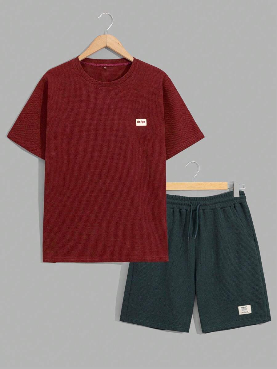 RueChic Conjunto de camiseta regular y pantalón corto de tela tipo gofre para hombres