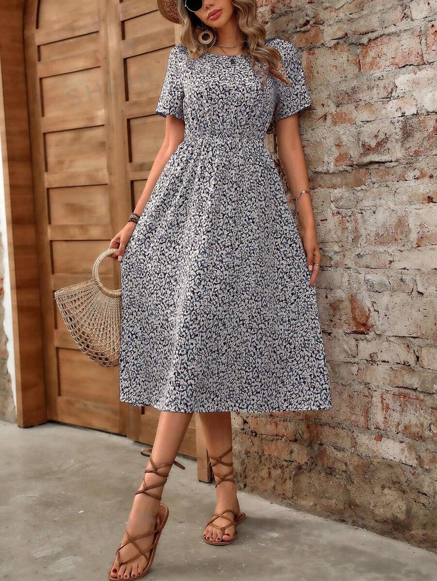 EMERY ROSE Vestido largo de mujer con cintura ceñida, diseño floral de margaritas y patrón geométrico simple