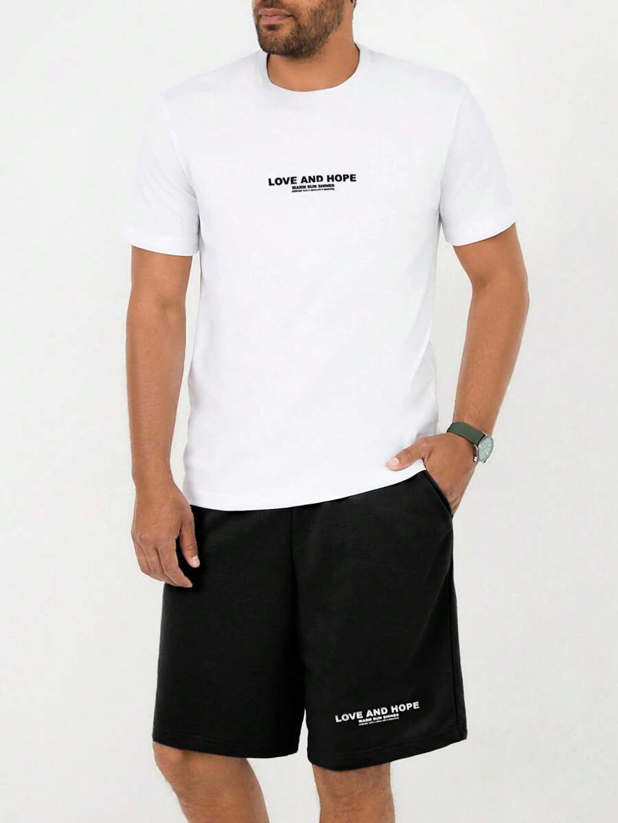 RueChic Set de 2 piezas: Camiseta de cuello redondo de manga corta con estampado de eslogan y pantalón corto para hombre, estilo casual