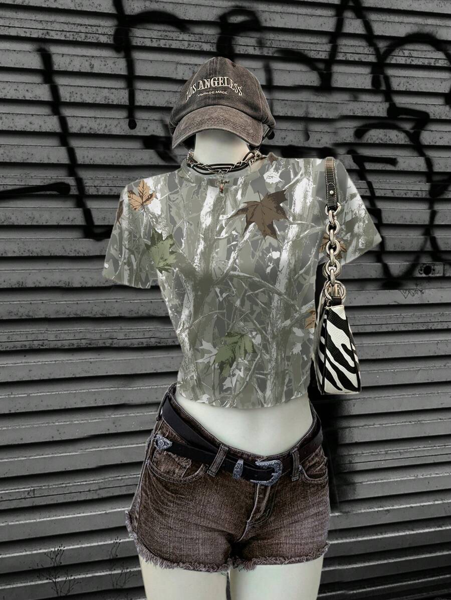 Attitoon Camiseta de cuello redondo de manga corta con ajuste ceñido, estampado de camuflaje con hojas en estilo vintage, para mujer, estilo callejero de verano