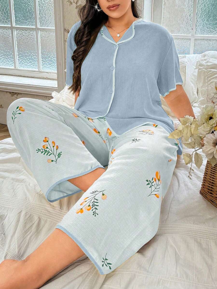 SHEIN Conjunto de pijama de mujer talla grande con estampado floral - Top sólido, pantalones estampados, vacaciones