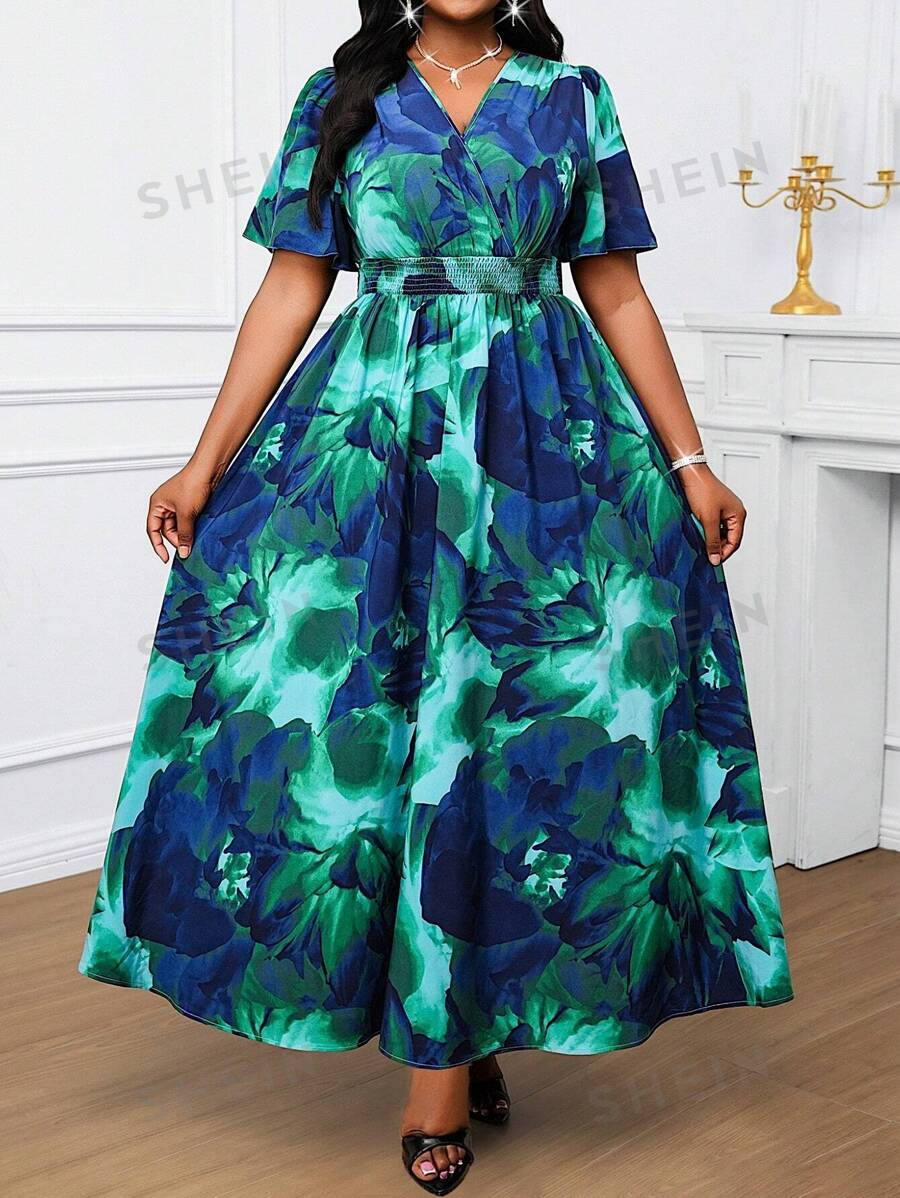 SHEIN Lady Vestido de manga corta con cintura con cordón, bajo con volantes y estampado floral, estilo vacacional para mujer de talla grande