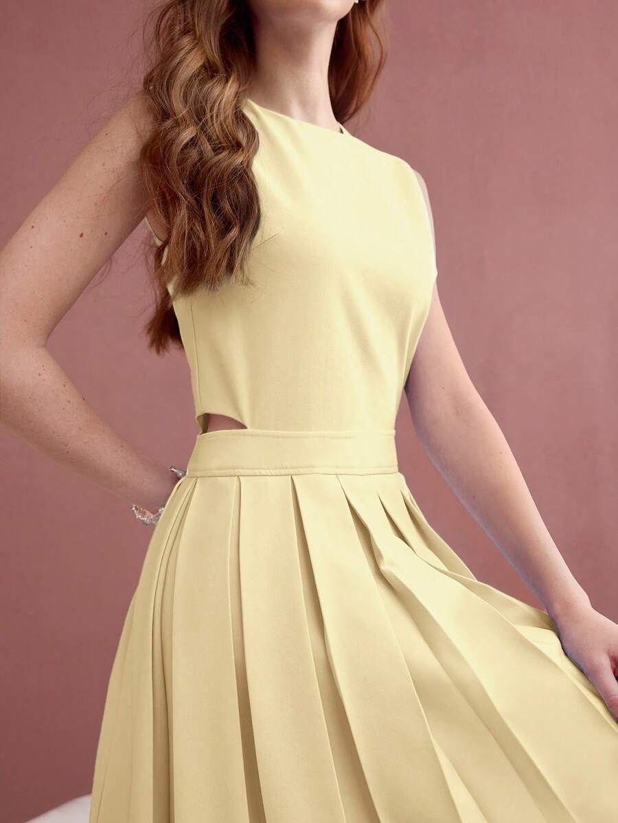 MOTF PREMIUM PLEATED FLOWY DRESS