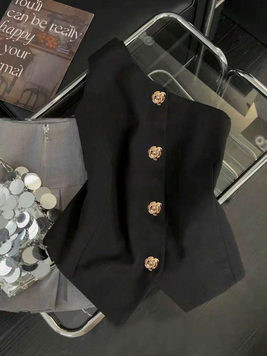 Franclia Blusa negra de un hombro con hebilla metálica en forma de S decorativa, sexy y versátil para mujeres en primavera/verano