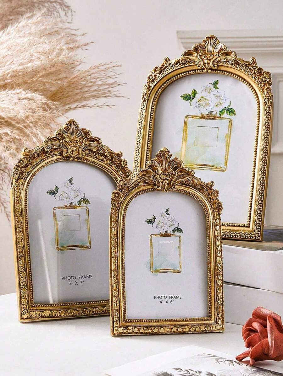 SHEIN 1pc Vintage European Style Gold Curved Frame Decorative Photo Frame, With One Random Inner Paper, For Home Decoration And Picture Display Valentine DAY, Valentines Wedding, Birthday, Room Decor, Ramadan Decor, Bedroom Decor, Wedding Decor, Home Decor Living Room, Office Decor, House Decor, Photo Frame, Room Decoration Stuff, Picture Frame,Fall Decor