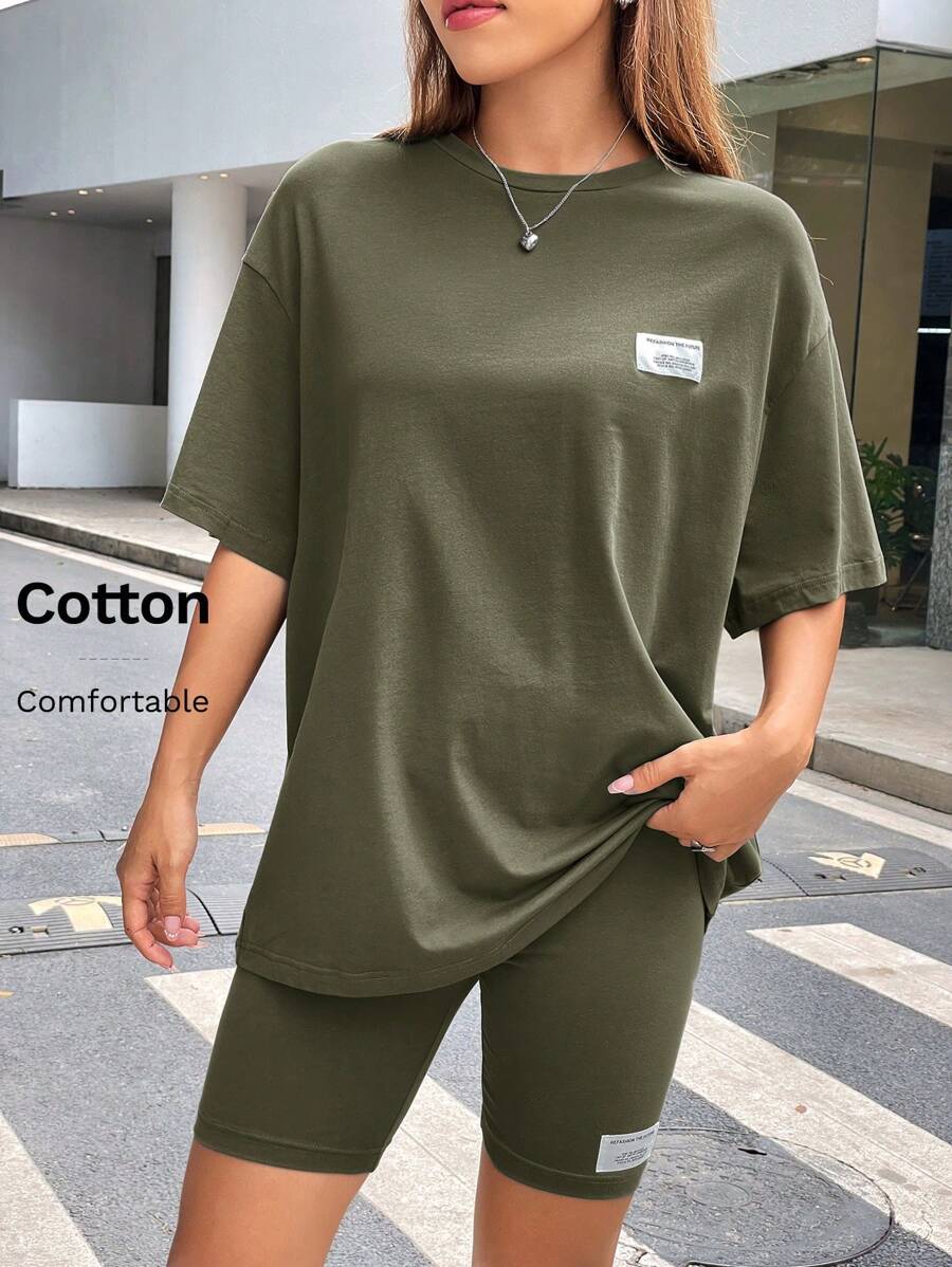 SHEIN EZwear Damska koszulka z dzianiny z odkrytymi ramionami i szortami, swobodny strój, lato