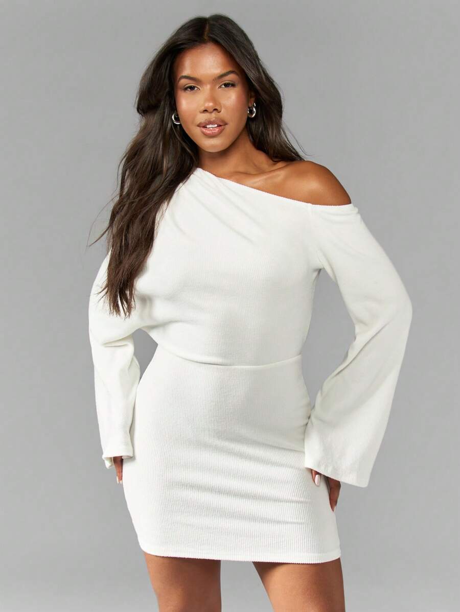 MISSGUIDED Asymmetric Off Shoulder Long Flare Sleeves Drape Mini Dress