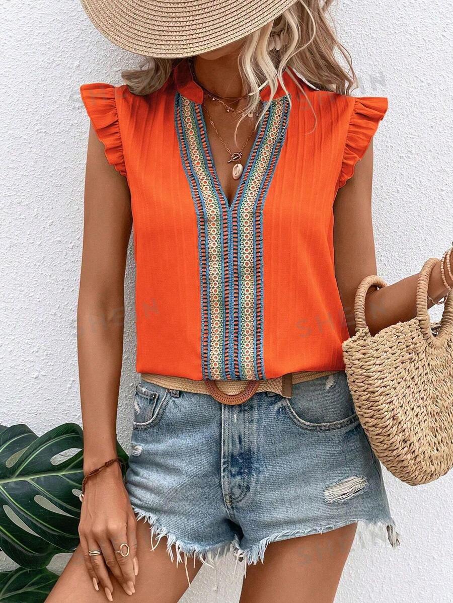 EMERY ROSE Camisa casual de vacaciones con cuello en V, ribete de volantes y estampado floral aleatorio