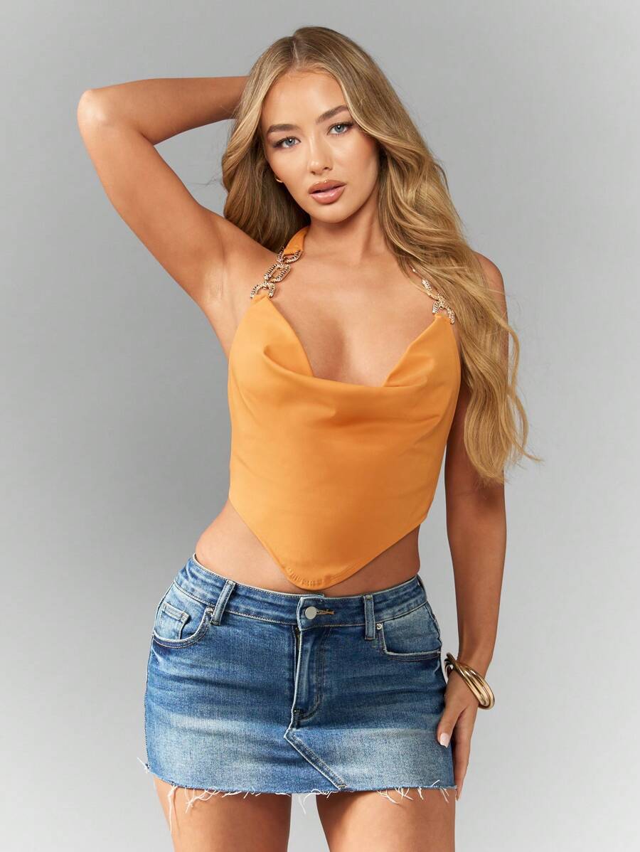 MISSGUIDED Top canottiera con scollo a imbuto, catena al collo, schiena scoperta, adatto per feste in discoteca, festival, spiaggia e resort estivo, con dettagli del nastro