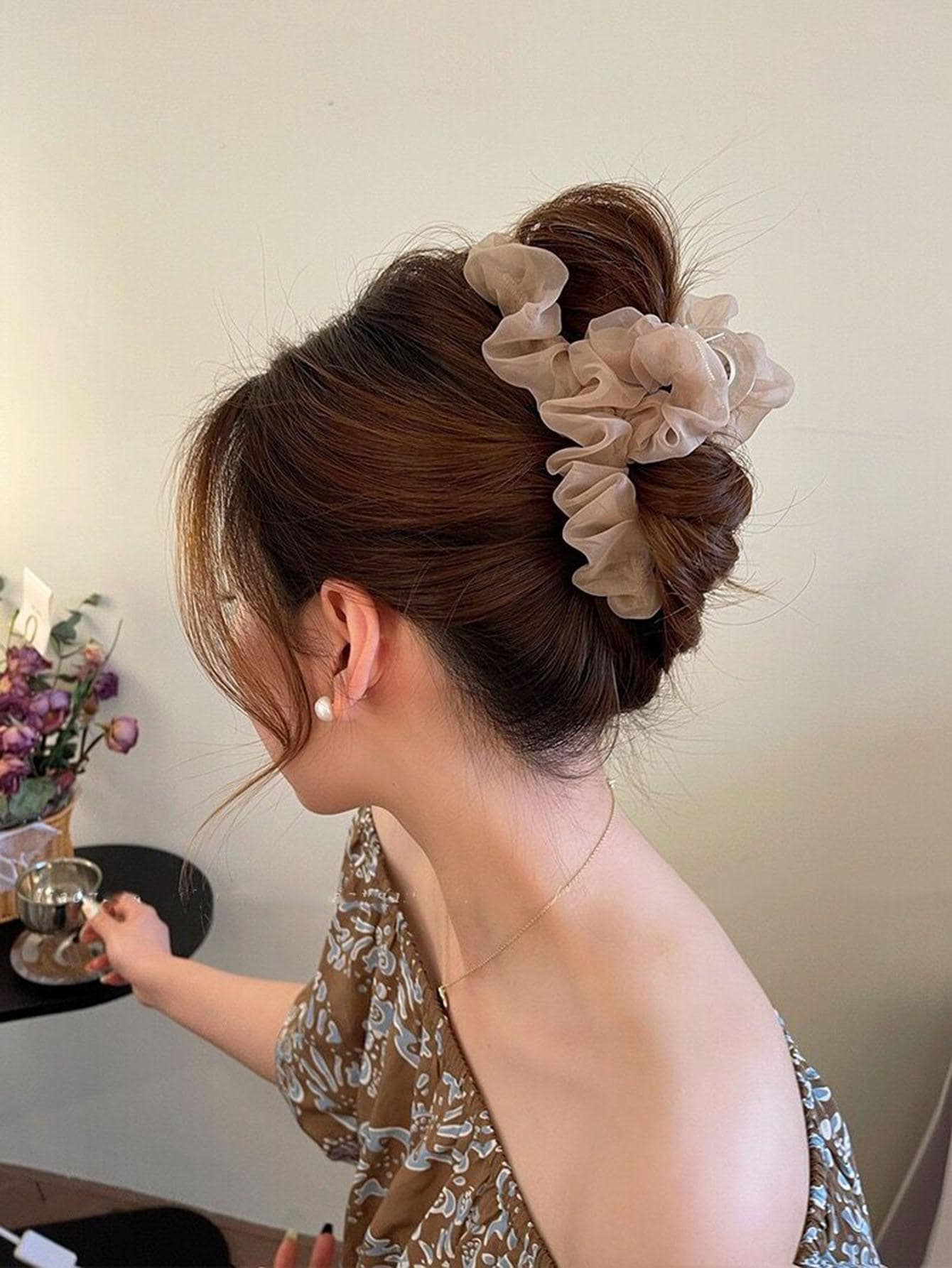Pinza de pelo sólida con pliegues para uso diario casual, elegante pinza de pelo, clips de pelo, pinza de pelo, sujetadores de pelo, recogedor de pelo, para la escuela y la universidad