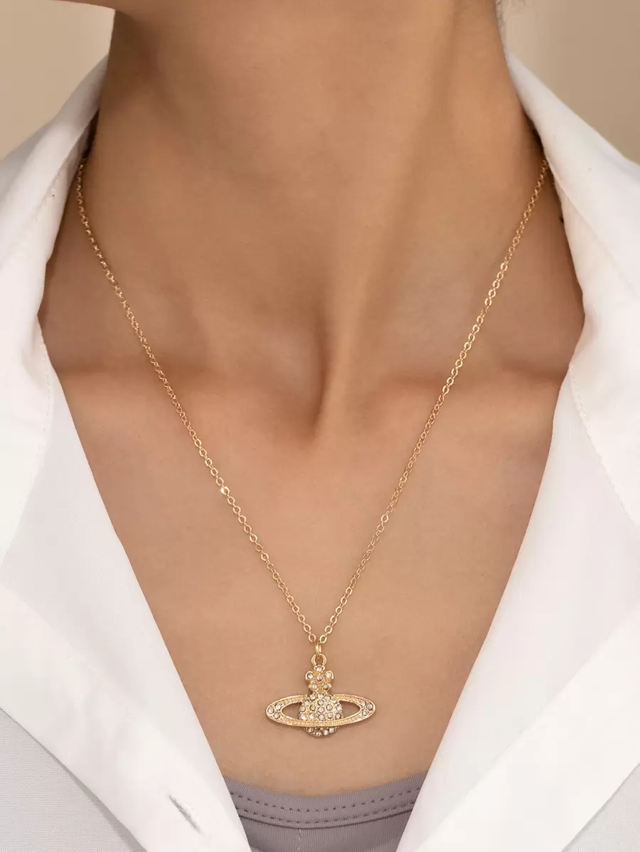 1 pièce Collier à pendentif assorti pour femmes, best-seller collier à pendentif vintage multi-motifs scintillant couleur argent incluant strass, portrait, planète, cœur, perle, ovale en cadeau