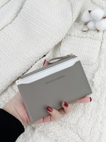 Gris pâle