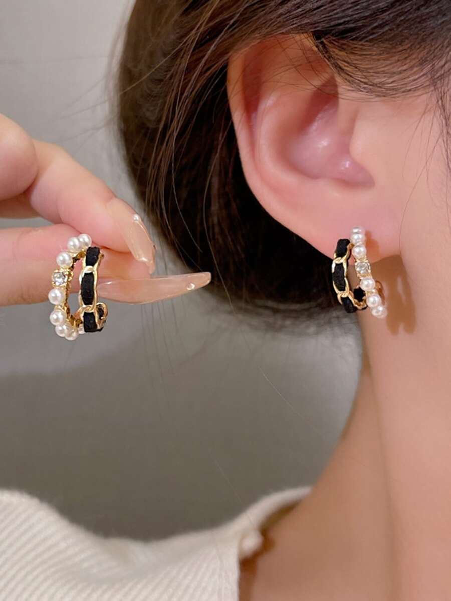 1pc Black Velvet & Pearl Round Ear Clip C-Shaped Earring For Women's Daily Wear