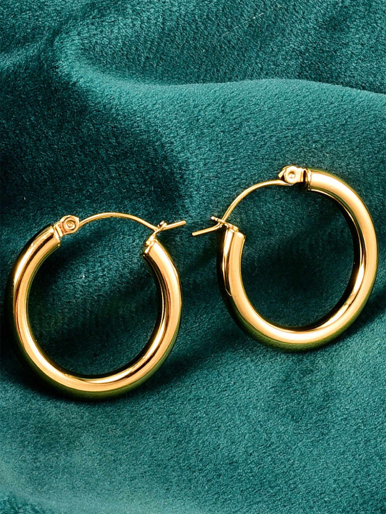 europeo y americano moda sencilla estilo 18K chapado en oro de acero inoxidable unicolor redondo Pendientes , para mujeres acero titanio Pendientes de aro
