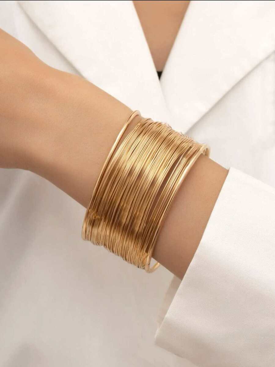 Pulsera De Moda De Lujo Clásica Europea/americana Para Mujeres Con Un Ancho De 4.0cm, Envuelta Con Alambre De Hierro Dorado Y Aleación De Hierro