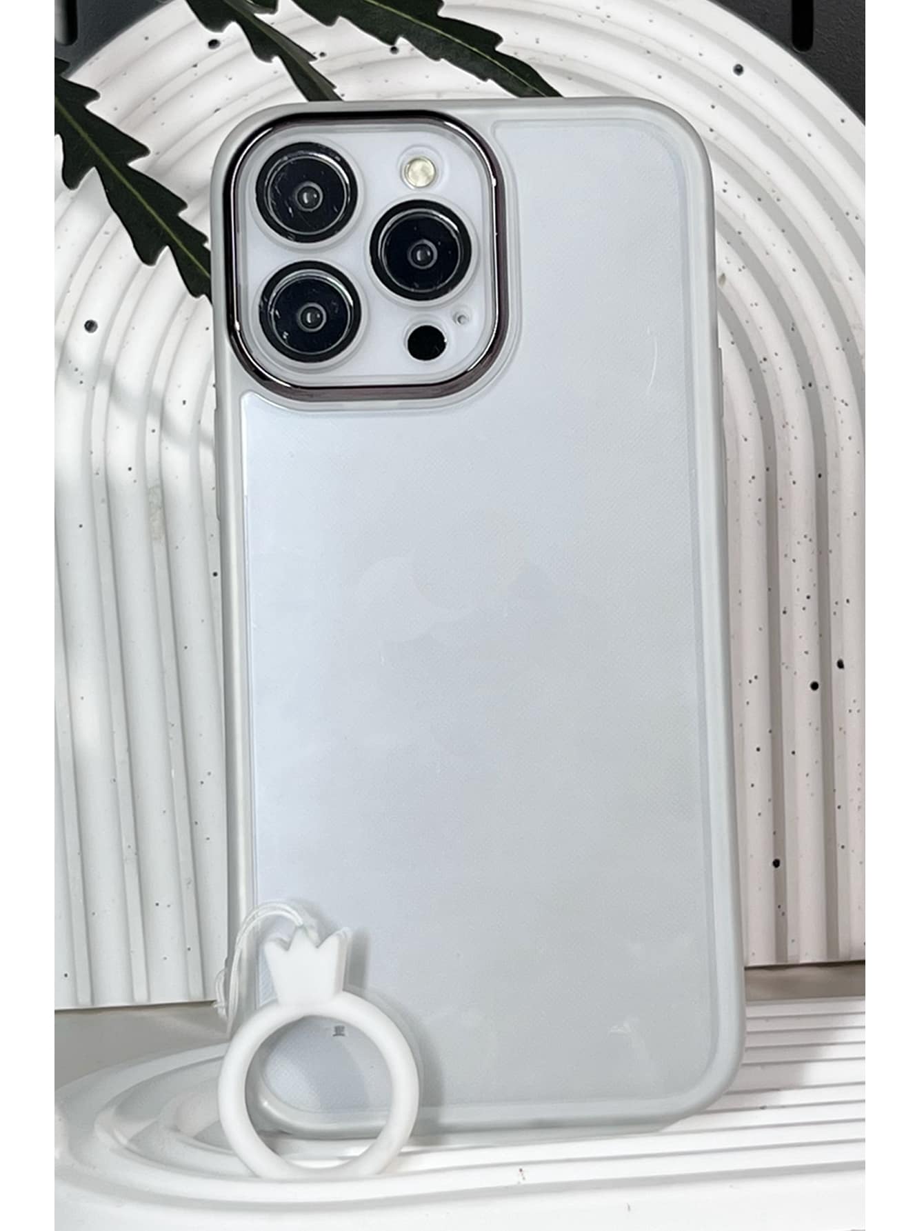 1pc White Electroplated Lens Frame Matte Solid Color Tpu Protective Case With Shock Absorption And Finger Ring Strap Compatible With iPhone 15/15Pro