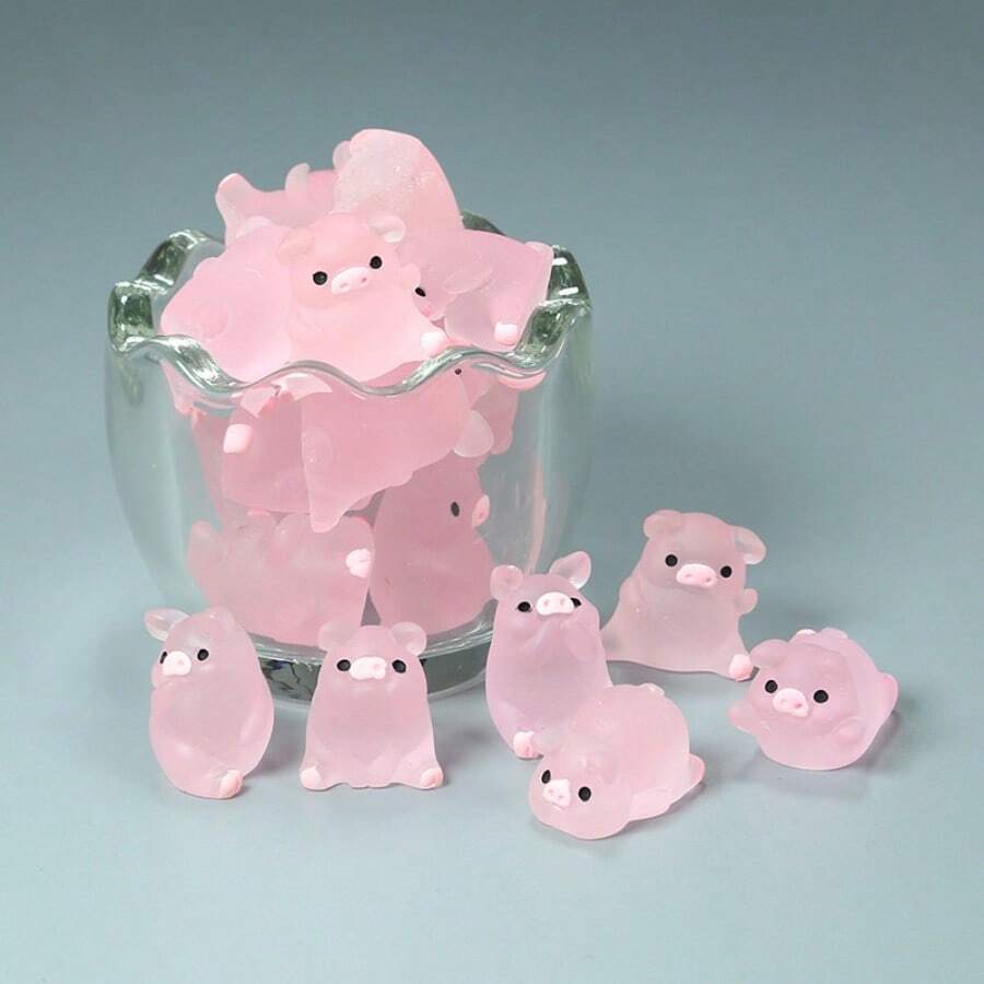 24pcs Luminous Pig Ornaments Car Keys Mini Resin Piggy Figures Ornament Miniature Garden Pigs Figurines Resin Piggy Pig Best Gifts Birthday Graduation