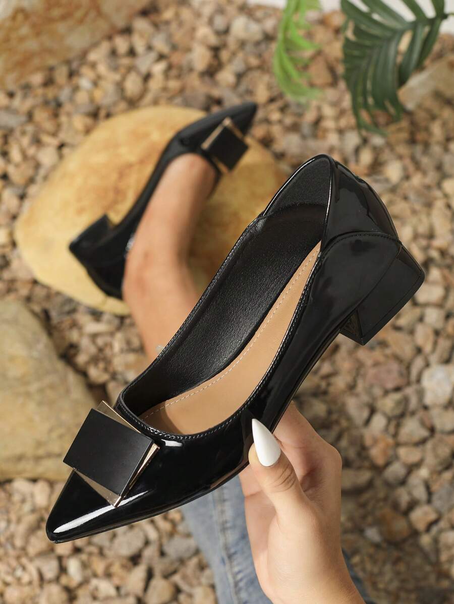 Women's Pointed Toe Slip-on Soft Leather Grandma Shoes, Work Shoes With Chunky Heel, Casual Round Toe Mid Heel Loafers, Fashion Large Size Soft Leather Pumps With Chunky Heel