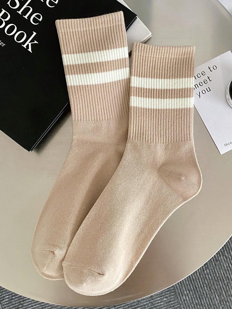 1pair Women's Classic Stripe Ribbed Casual Sports Mid-calf Socks For Daily Wear