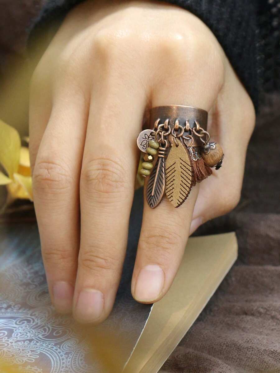 HANQI 1 Pieza Anillo Amplio De Aleación Con Estilo Bohemio Color Bronce Antiguo Ajustable Con Colgante De Borlas Para Mujeres.