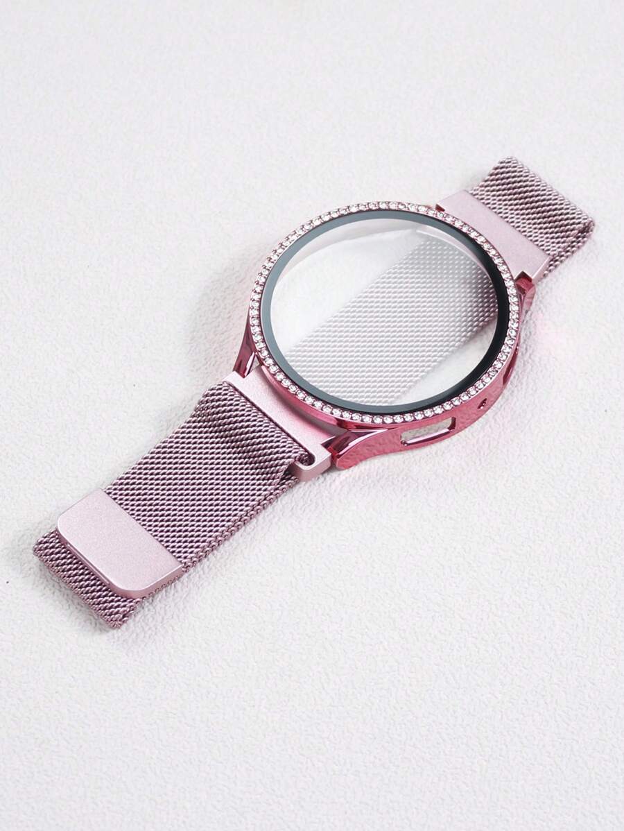 2 in 1 Uhrenarmband + Uhrengehäuse Kombinations-Set kompatibel mit Samsung Galaxy Watch 4 5 6 7 40/44 mm Uhrenarmband Gehäuse, Lässig Business Milanaise-Stil Edelstahl geflochtene Schleife magnetisches Uhrenarmband und glänzender diamantbesetzter kratzfester und stoßfester PC und gehärteter Glas Displayschutz integriertes Uhrengehäuse kompatibel mit Samsung Galaxy Watch 40/44 mm Uhrenarmband Gehäuse, modisch und leicht zu tragen für Frauen