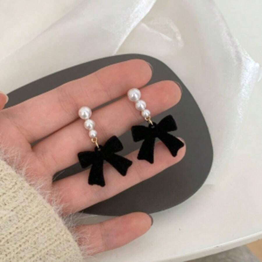 1pair Simple & Vintage Red & Black Bowknot & Faux Pearl & Plush Earrings Valentines