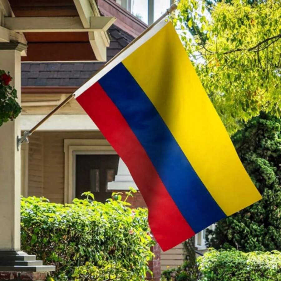 3x5 Ft Colombia Flag,Polyester Material, Fade Resistant, With Brass Grommets, Double Sided Colombian National Flags Garden Decoration