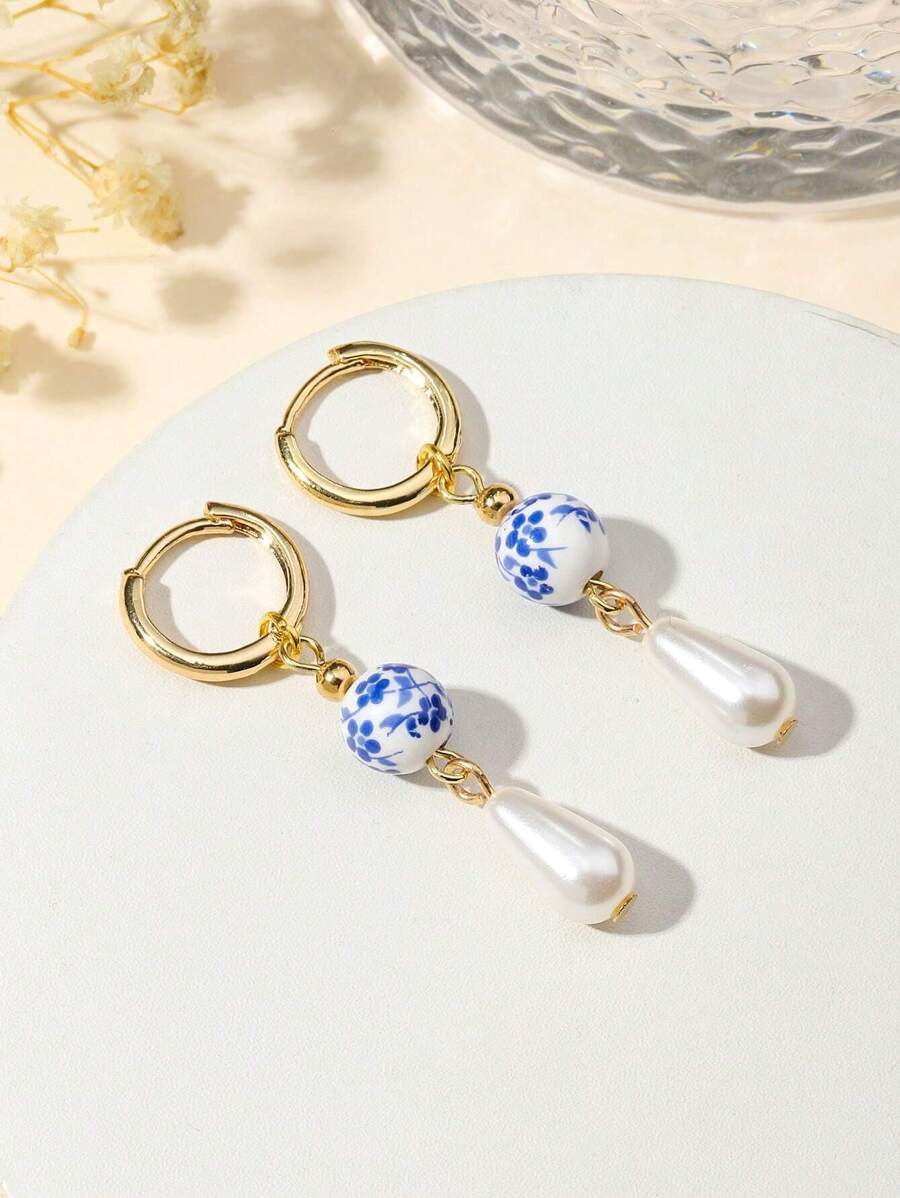 1 par de brincos de cerâmica com pérolas falsas estilo vintage, adequados para uso diário feminino