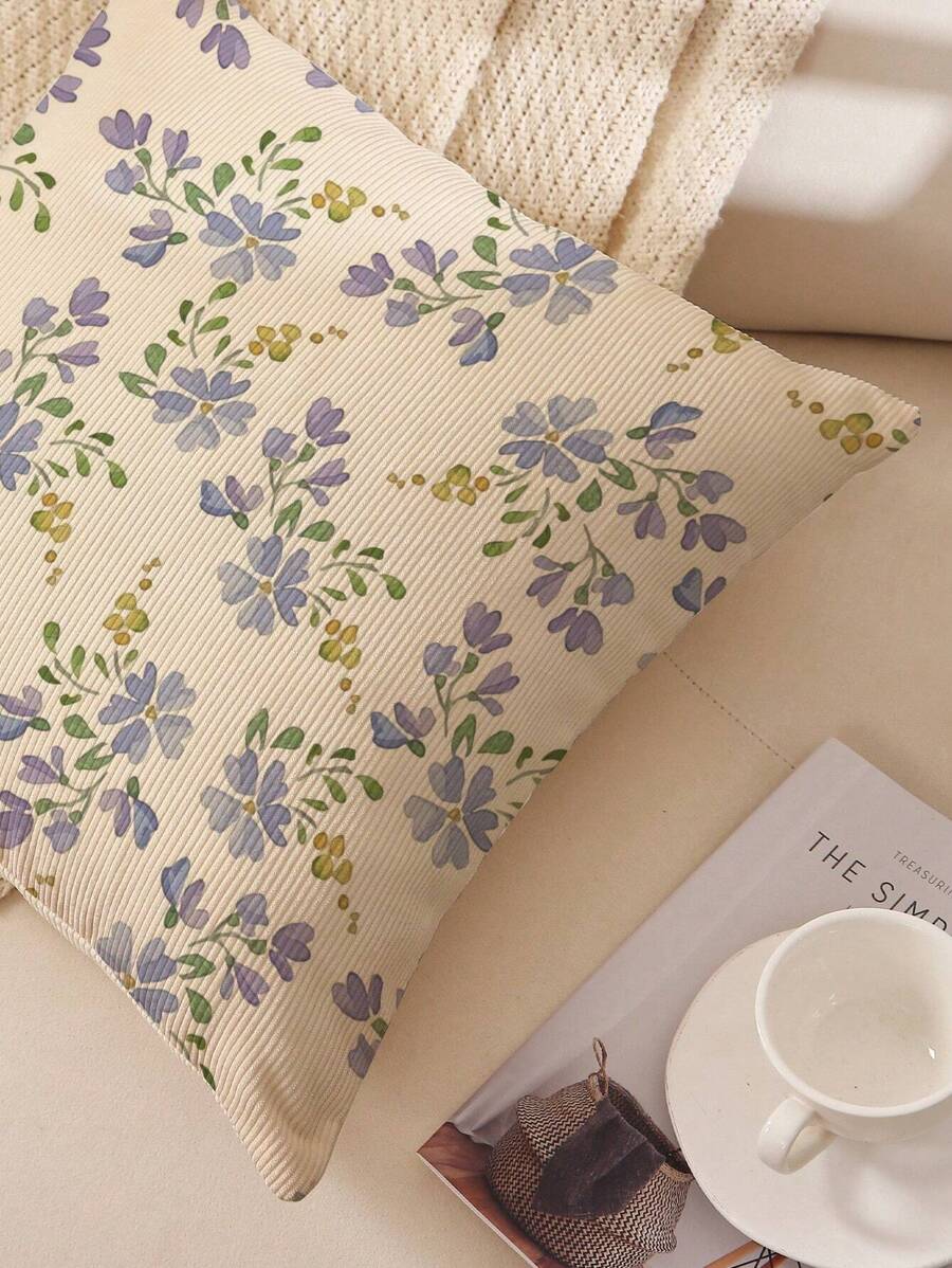 A Ditsy Floral Pattern Single-Sided Printed Thick Corduroy Pillowcase