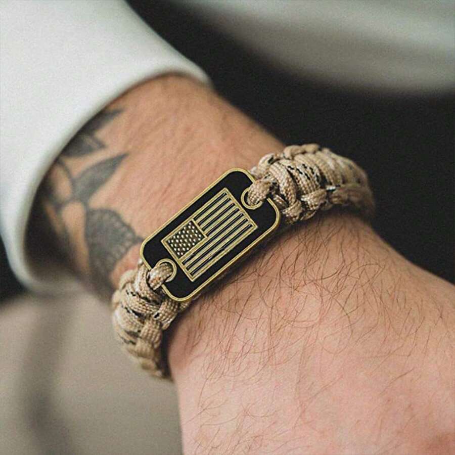 1 Pc Of Survival Paracord Bracelet With Camouflage Design And USA Flag Decor - Perfect Father's Day Gift For Men, Outdoor Enthusiasts, And Military Personnel