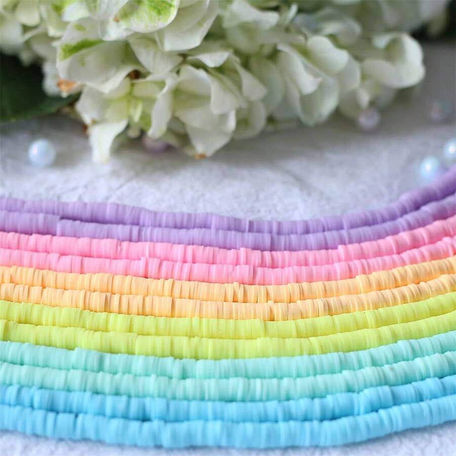 Juego de 12 hebras con 4200 piezas de cuentas redondas planas de arcilla polimérica de colores de caramelo de 6 mm - hojas de arcilla polimérica, cuentas espaciadas para hacer joyas, manualidades DIY de pulseras, collares y aretes para mujeres