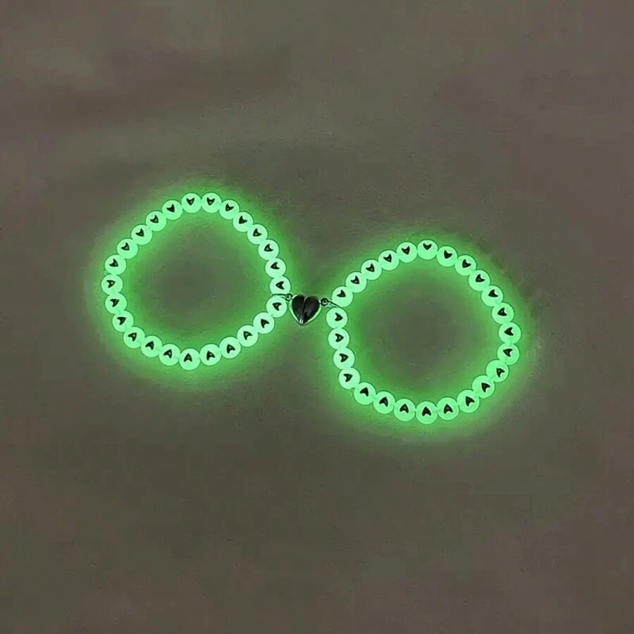 2 Pièces/ensemble Mode Personnalisée Lueur Dans Le Coeur Sombre Perlé Magnétique Couple/bracelets D'amitié