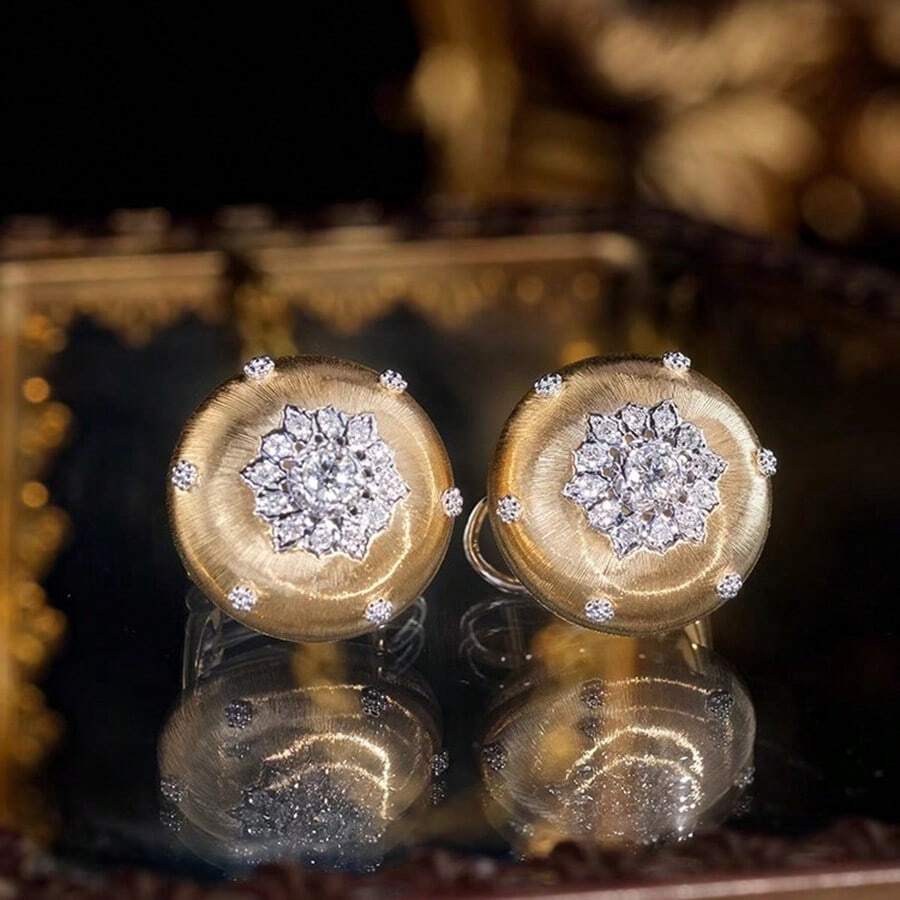 Une Paire De Boucles D'oreilles Rondes Rétro Plaquées Or 18 Carats, À La Mode, Adaptées Aux Dames À Porter Lors De Dîners