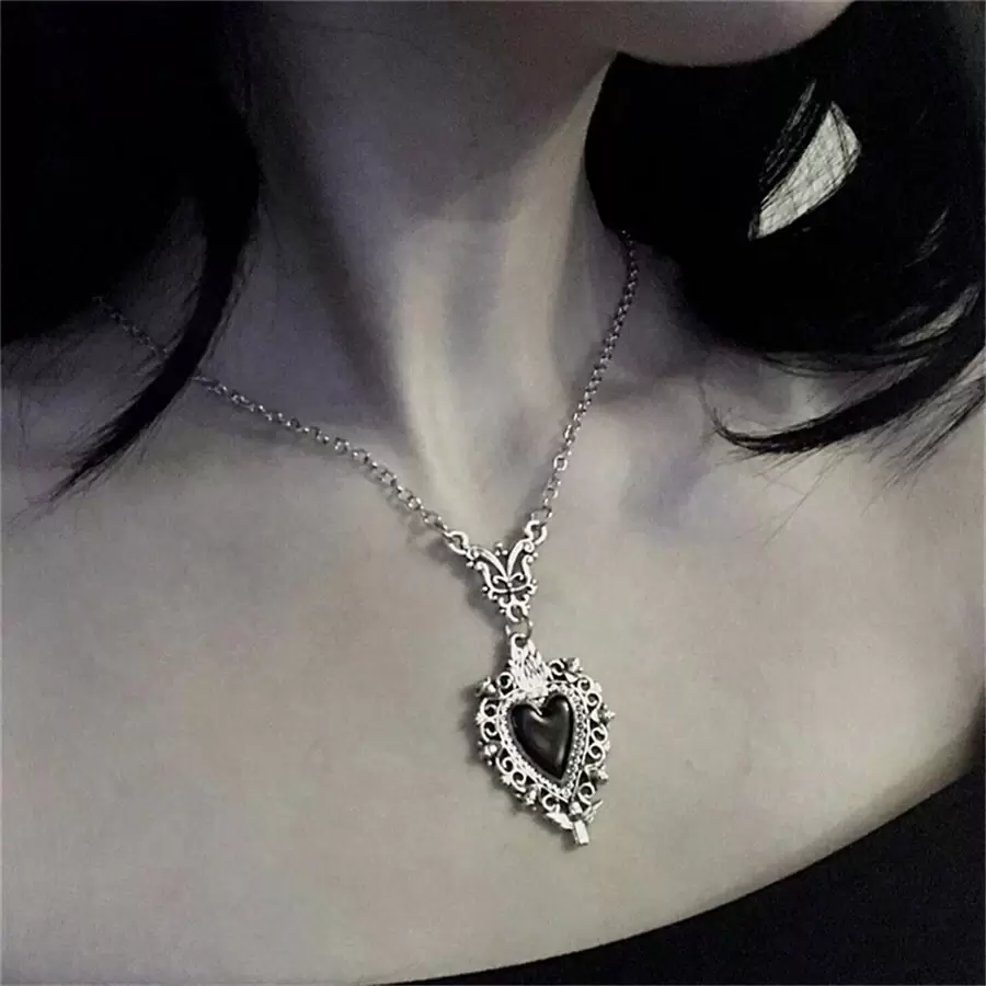 Collar con colgante de corazón negro de color plata antigua con diseño de sagrado corazón para mujeres, joyería de personalidad para fiestas, regalo para el Día de la Madre, Madre, Mamá, San Valentín