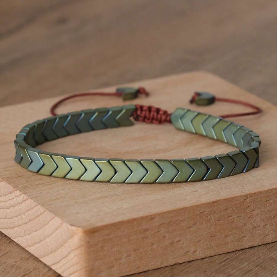 gxtbw 1pc Arrow Design Hematite Bracelet Balance Bracelet Meditation Calming Spiritual Protection Bracelet Gift