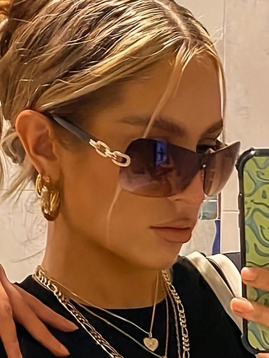 1 pieza Gafas de moda futurista envolventes Y2K Accesorios de playa para mujeres Gafas con sombra Y3KFest MusicFast para vacaciones de verano en la playa, al aire libre, cadena de viaje Estilo Y4K Marco envolvente extra grande para festivales de música Estilo de preparación para volver a la escuela