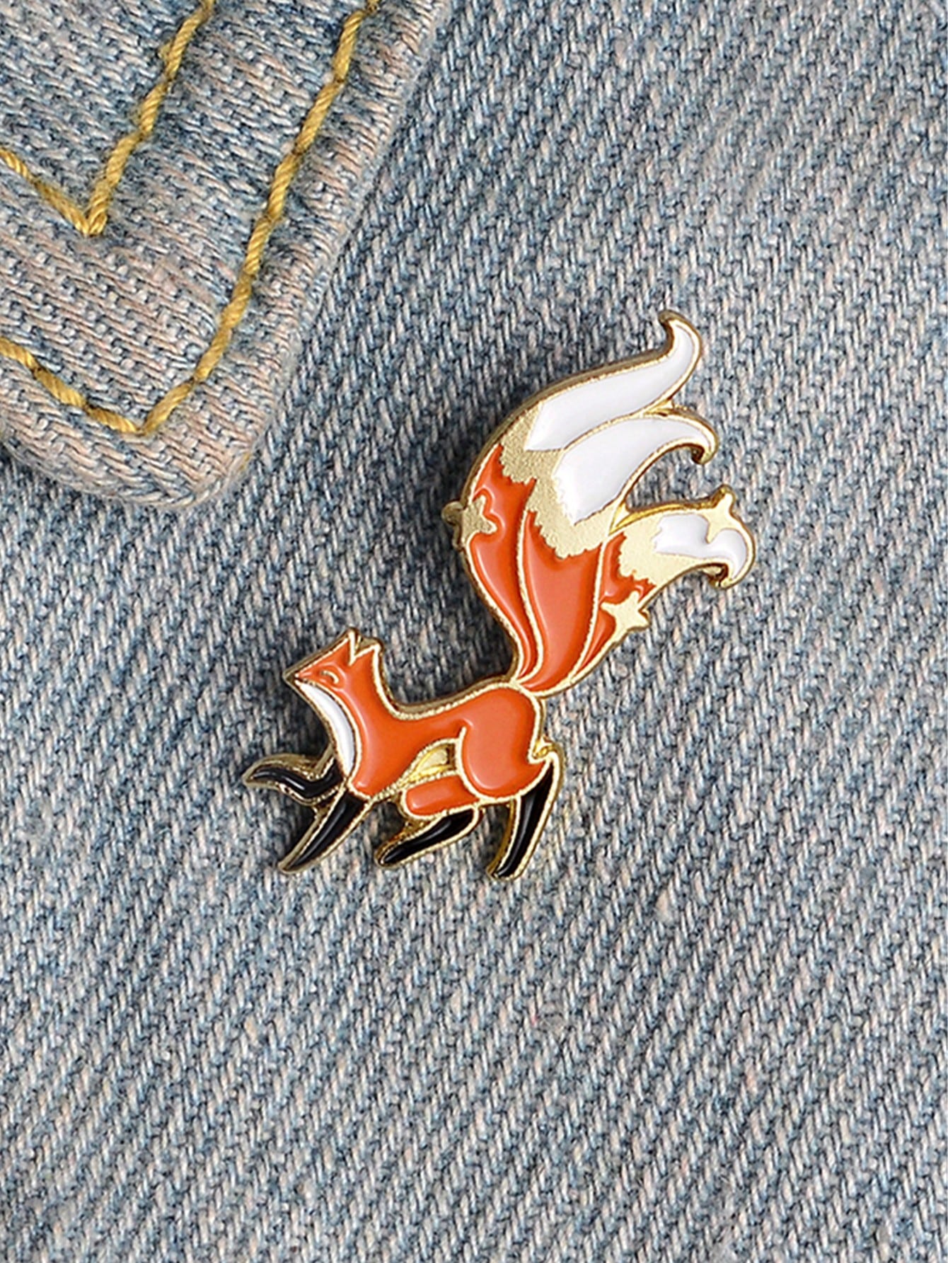 1 Pezzo Spilla A Forma Di Volpe Rossa Carina, Perfetta Da Abbinare A Vestiti O Zaini, Un Accessorio Alla Moda Per Uomo O Donna Da Indossare Tutti I Giorni