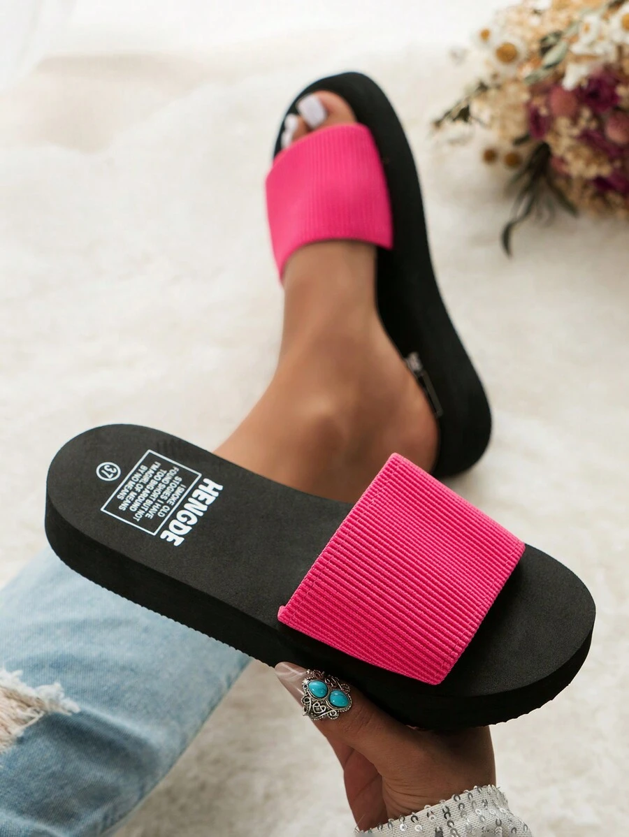 Women's Simple And Fashionable Dopamine Color Indoor Slippers, Light And Comfortable, Flat Heel, Pink Sandals, Perfect For Parties, Gatherings, Holidays, And The Beach.