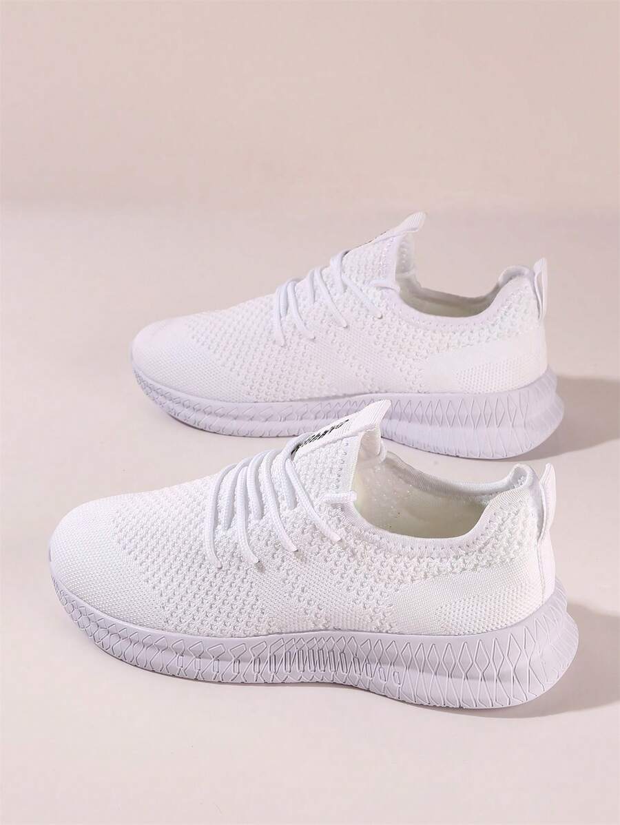 Women's Fashionable Sneakers Comfortable Minimalist Casual Shoes Outdoor Lightweight Running Shoes Mesh Breathable Walking Shoes White